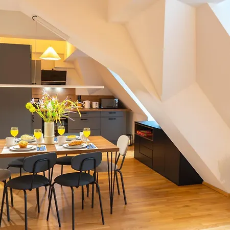 Simply Fraenkisch Altstadt, Glasfaser, Tiefgarage Appartement